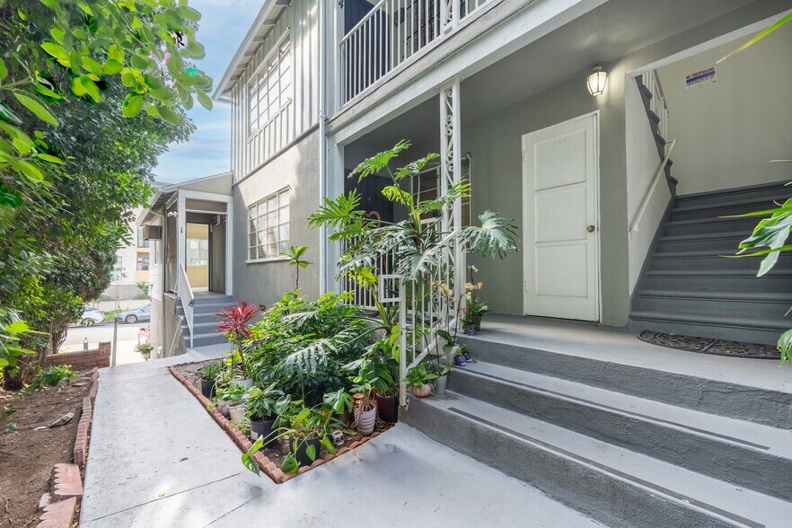More Photos Of 1754 Malcolm Ave, Los Angeles Apartments For Sale