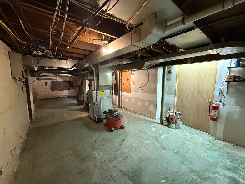 More Photos Of 1062 Portland Cobalt Rd, Portland Office For Lease