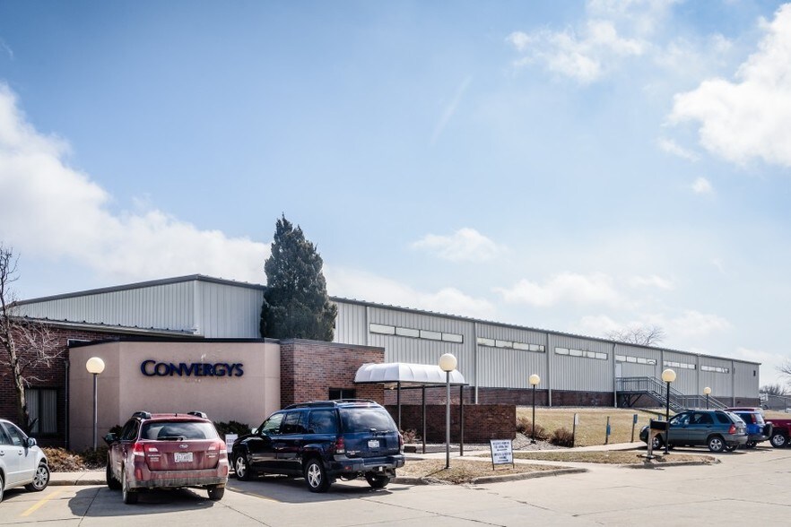 More Photos Of 102 Sergeant Square Dr, Sergeant Bluff Office For Sale