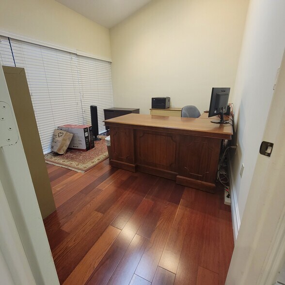 More Photos Of 7245 SW 87th Ave, Miami Office For Lease