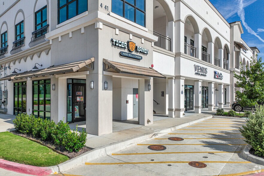 More Photos Of 4041 S Custer Rd, McKinney Storefront Retail Office For Lease