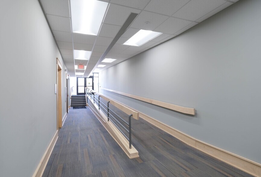 More Photos Of 201 N Broad St, Mankato Office For Lease