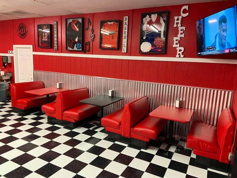 More Photos Of 901 E St, Snyder General Retail For Sale