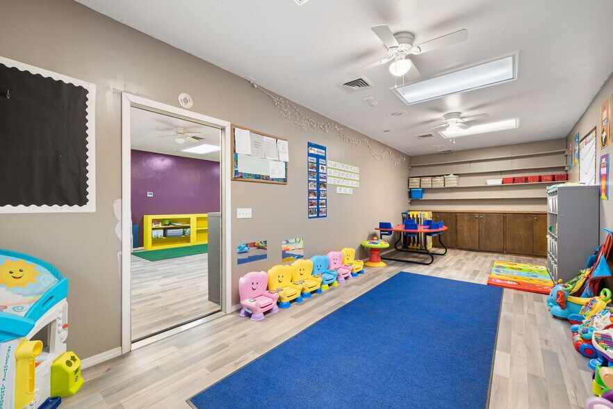 More Photos Of 1419 W London St, El Reno Religious Facility For Sale