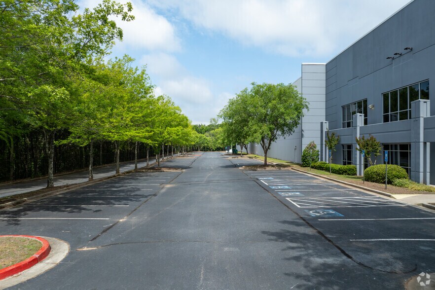 More Photos Of 4475 S Fulton Pky, Atlanta Unknown For Lease