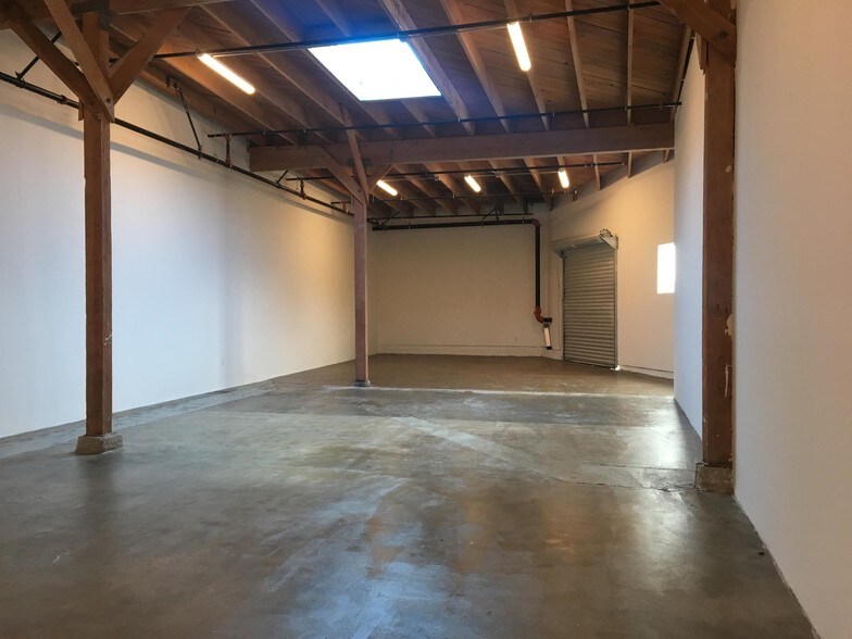 More Photos Of 3751 E Olympic Blvd, Los Angeles Office For Lease