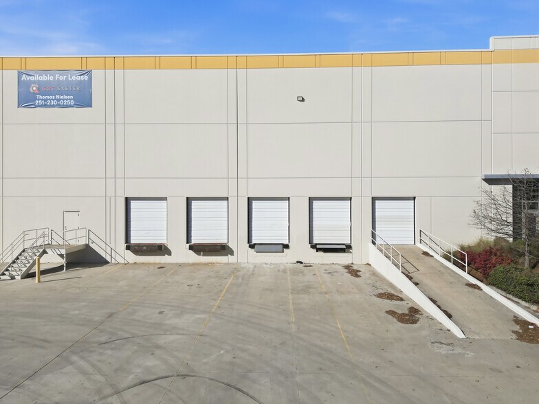 More Photos Of 2310 Charleston Regional Pky, Charleston Distribution For Lease