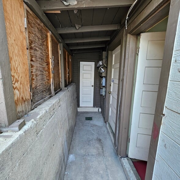 More Photos Of 800-810 W 9th St, San Pedro Office For Sale