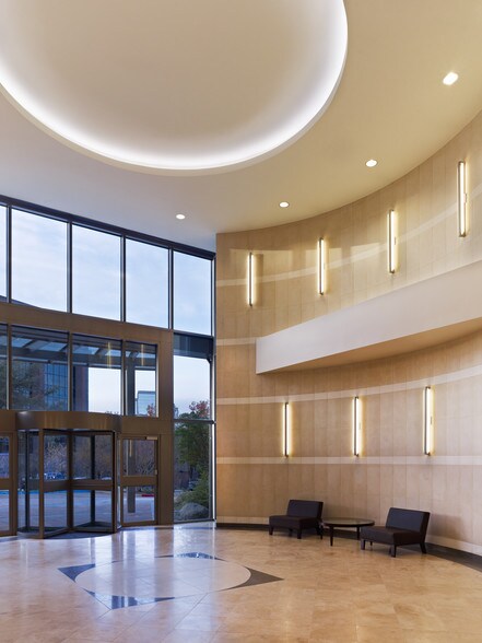 More Photos Of 2350 Lakeside Blvd, Richardson Office For Lease