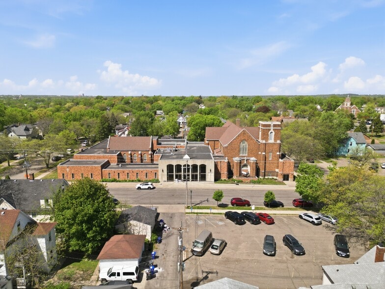 More Photos Of 1115 Greenbrier St, Saint Paul Religious Facility For Sale