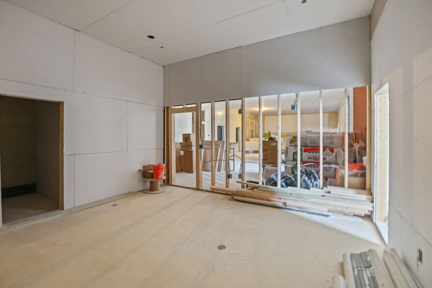 More Photos Of 216 Main St, Pawtucket Office For Sale