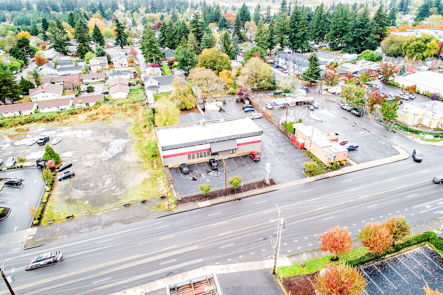 More Photos Of 9691 SE 82nd Ave, Happy Valley Storefront Retail Office For Sale