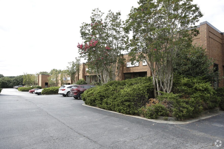 More Photos Of 5060 N Royal Atlanta Dr, Tucker Unknown For Lease