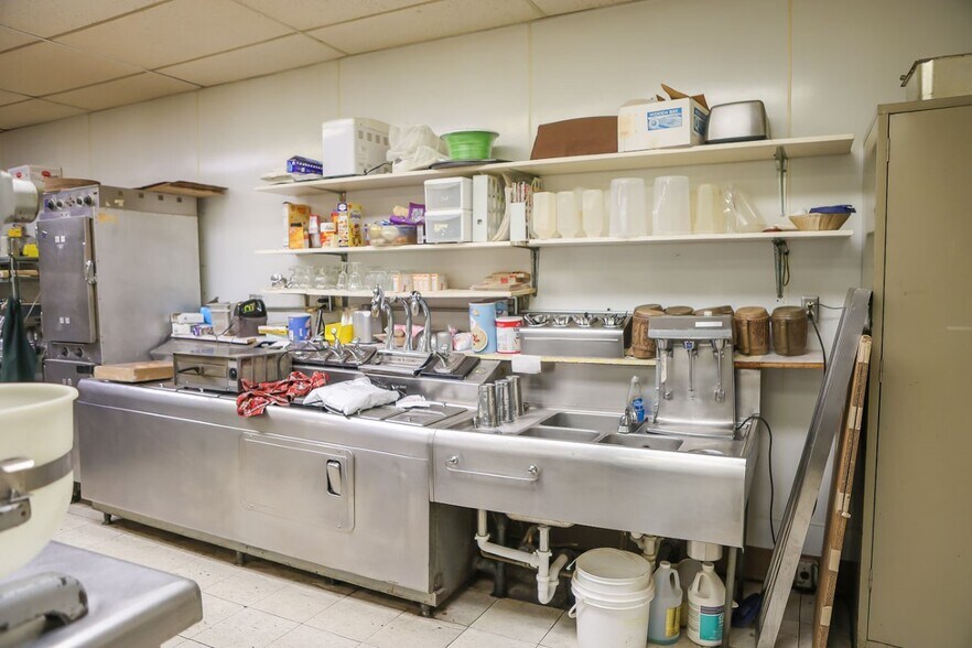 More Photos Of 616 Main St, Norway Restaurant For Sale