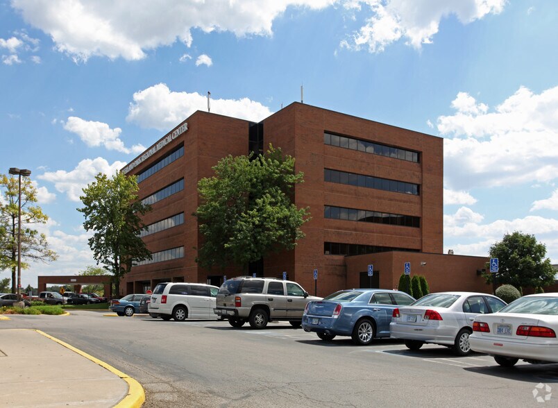 More Photos Of 10550 Quivira Rd, Overland Park Medical For Lease
