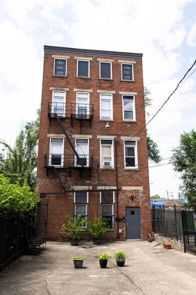 More Photos Of 2035 Elm St, Cincinnati Apartments For Sale