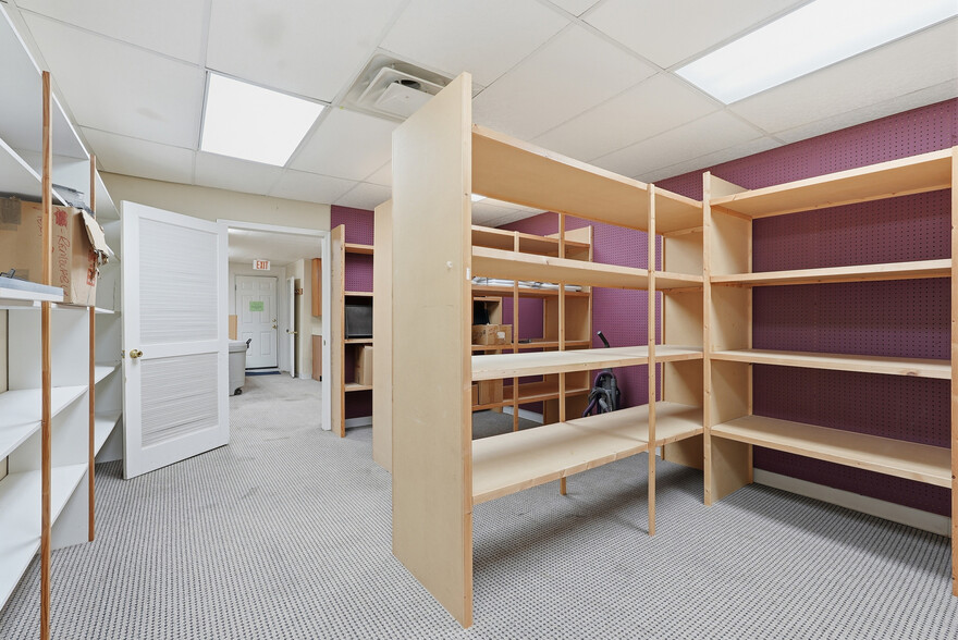 More Photos Of 1016 Van Ronkle St, Conway General Retail For Sale