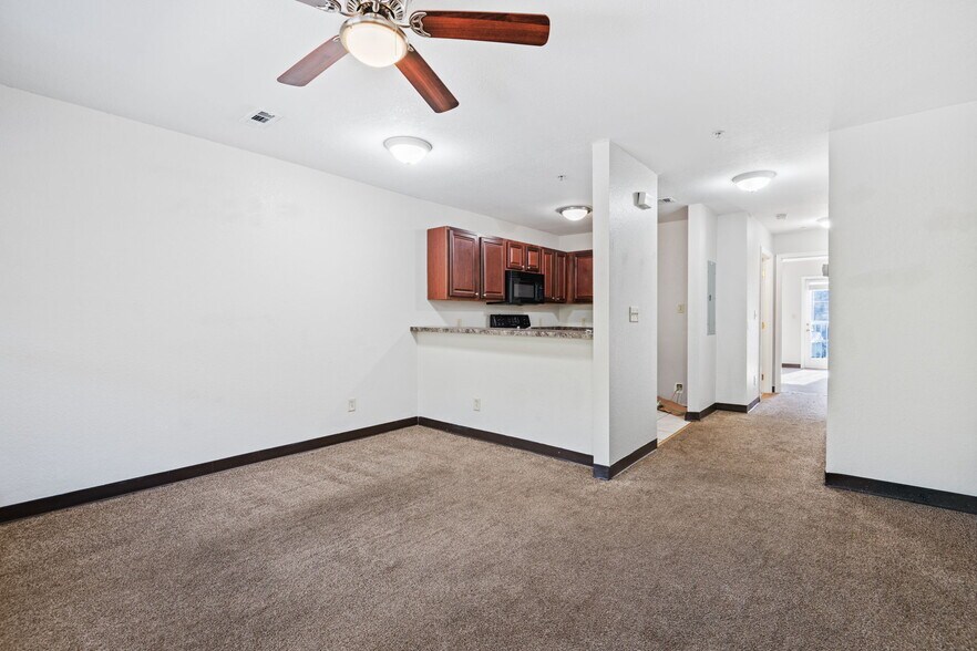 More Photos Of 849 Glades Rd, Gatlinburg Specialty For Sale