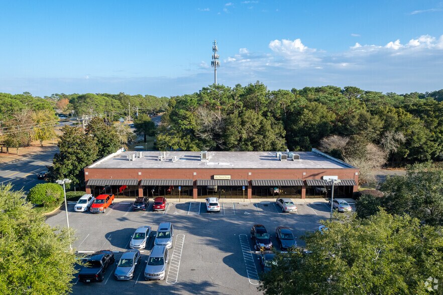 More Photos Of 2065 Airport Blvd, Pensacola Medical For Lease