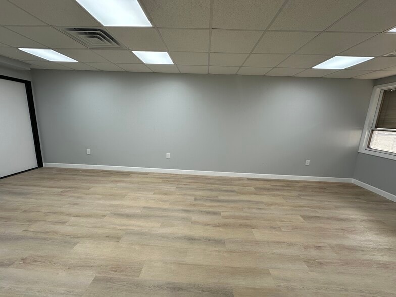 More Photos Of 196 Paterson Ave, East Rutherford Unknown For Lease