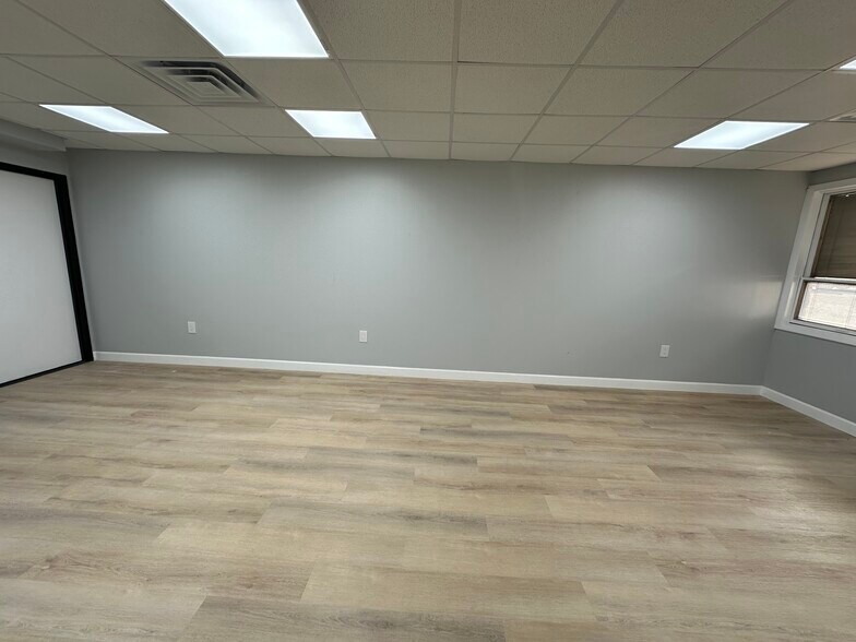 More Photos Of 196 Paterson Ave, East Rutherford Unknown For Lease