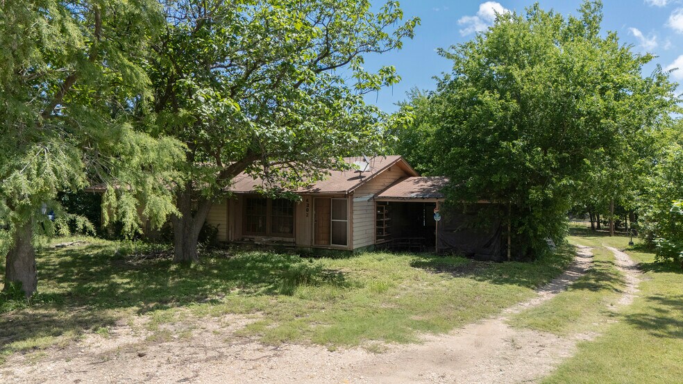 More Photos Of 4302 N Main St, Taylor Land For Sale