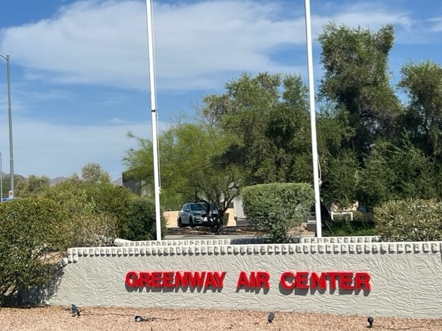 More Photos Of 7631 E Greenway Rd, Scottsdale Warehouse For Lease