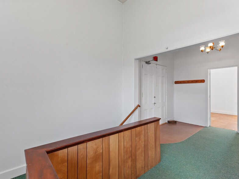 More Photos Of 62 Birdsong Trail, Waynesville Specialty For Lease