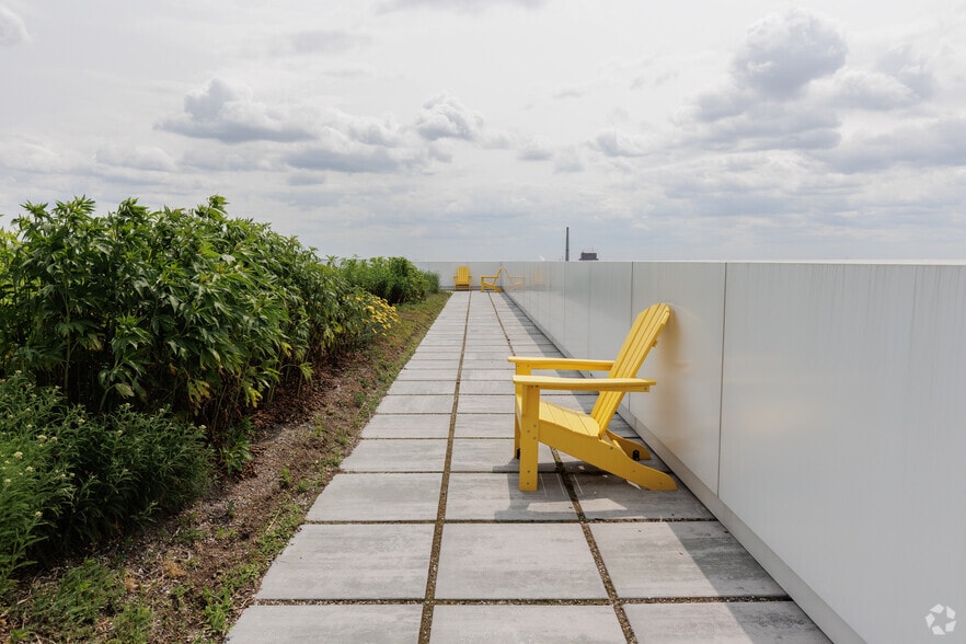 More Photos Of 1441 South Ave, Staten Island Office For Lease