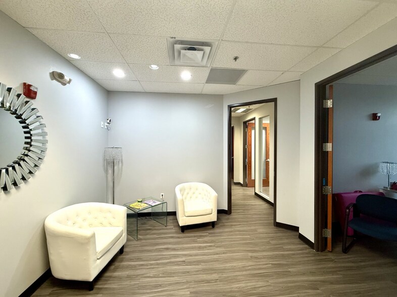 More Photos Of 8321 Sangre de Cristo Rd, Littleton Office For Lease