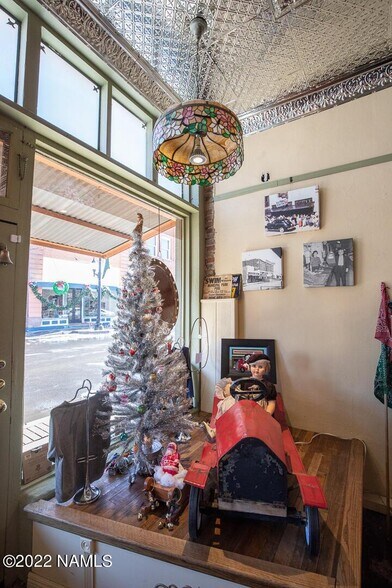 More Photos Of 213 N Kinsley Ave, Winslow Storefront For Sale