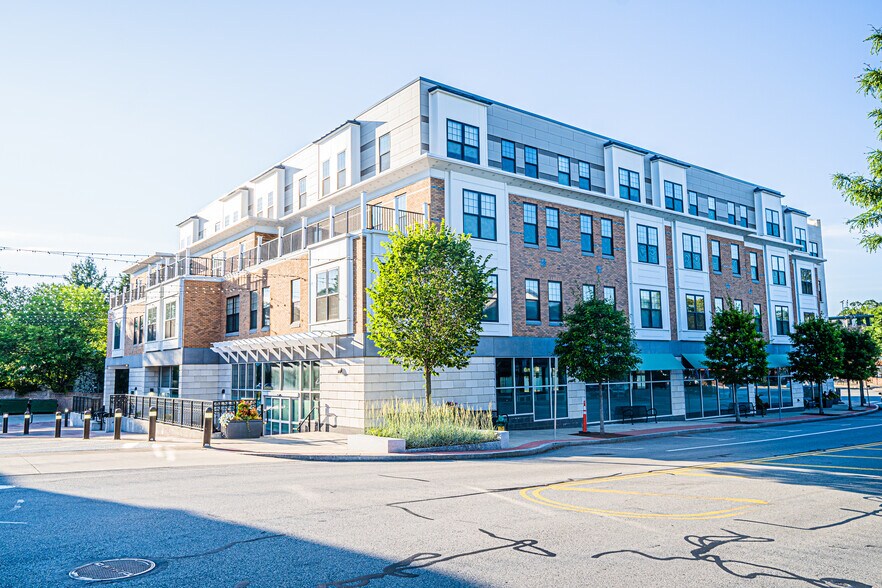 More Photos Of 485 Common St, Belmont Apartments For Lease