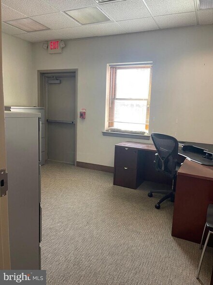 More Photos Of 106 York Rd, Jenkintown Office Residential For Sale