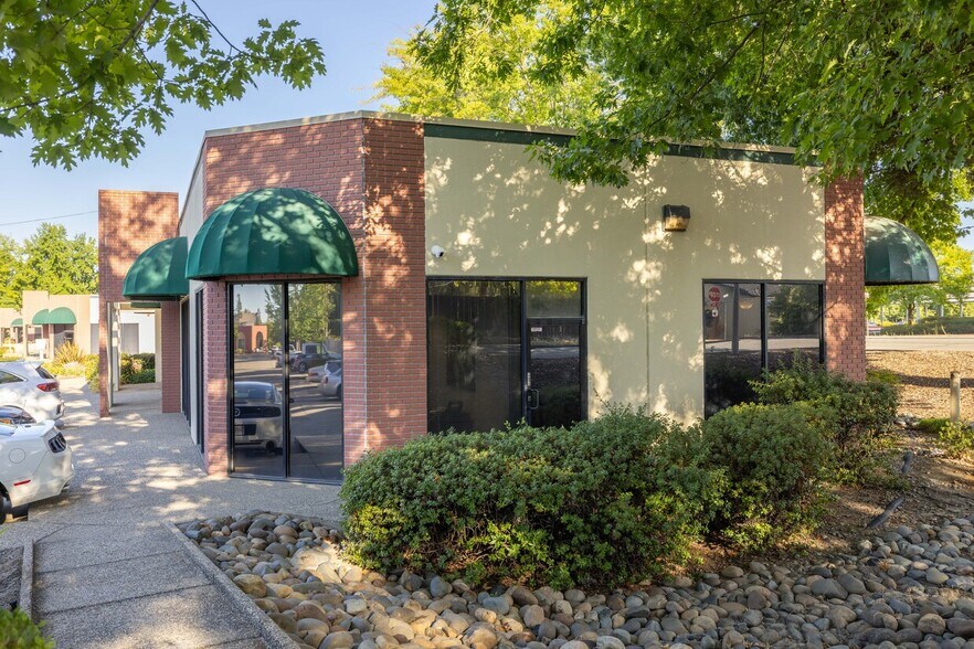 More Photos Of 8203 Sierra College Blvd, Roseville Office For Sale