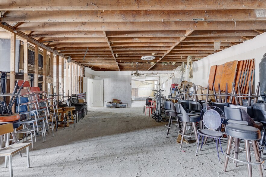 More Photos Of 23919 John R Rd, Hazel Park Freestanding For Sale