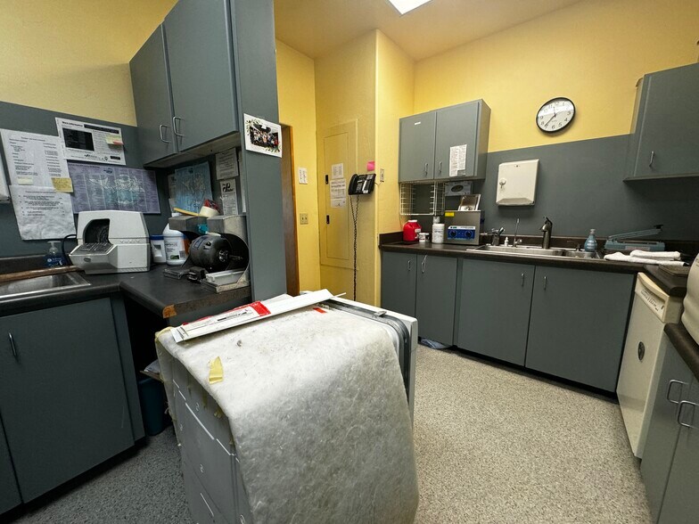 More Photos Of 3838 E Fort Lowell Rd, Tucson Medical For Sale