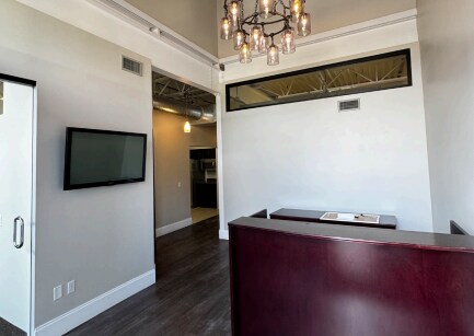 More Photos Of 16674 N 91st St, Scottsdale Flex For Lease