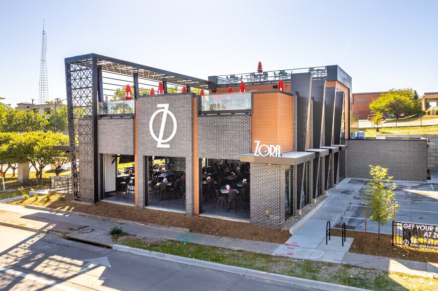 More Photos Of 2120 Ingersoll Ave, Des Moines Restaurant For Lease