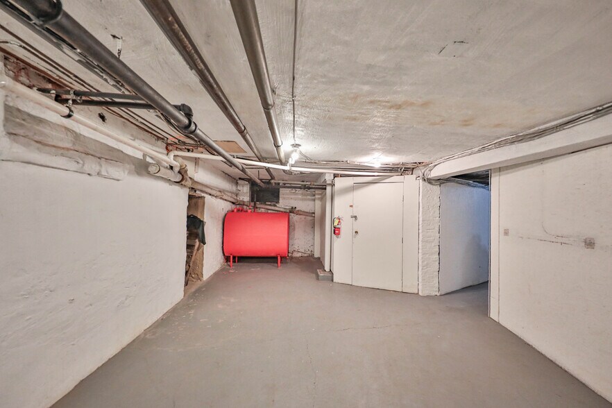 More Photos Of 123 N 2nd St, Easton Apartments For Sale