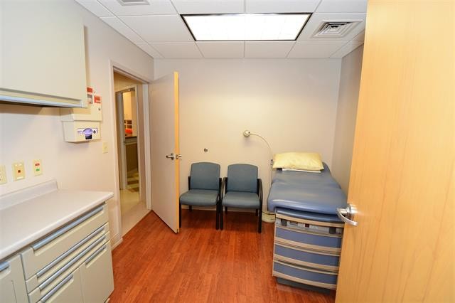 More Photos Of 7240 S US 231, Huntingburg Medical For Lease