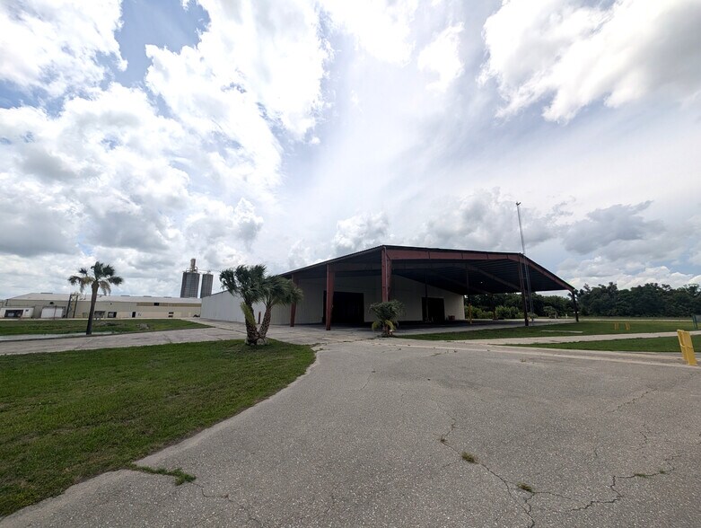 More Photos Of 1509 S Byron Butler Pky, Perry Manufacturing For Lease
