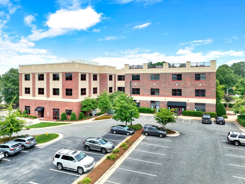 More Photos Of 4928 Linksland Dr, Holly Springs Office For Lease