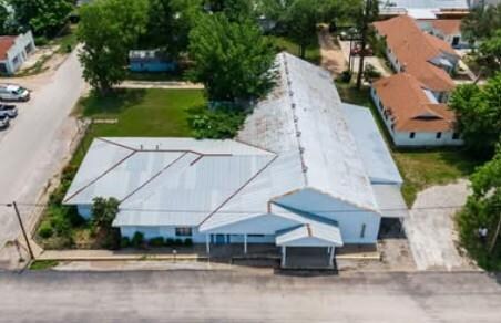 Primary Photo Of 202 NE 2nd St, Smithville Office Residential For Sale