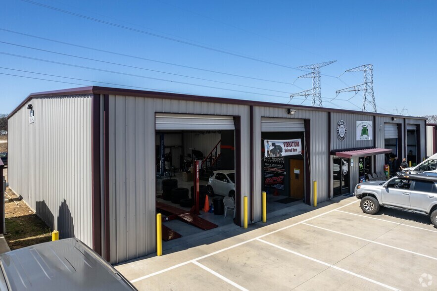 More Photos Of 7661 Rendon Bloodworth Rd, Mansfield Unknown For Lease