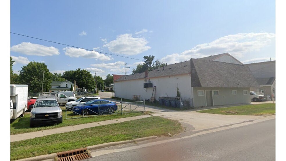 More Photos Of 17624 IN-37 Hwy, Harlan Light Distribution For Sale