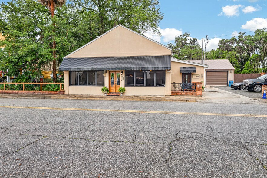 More Photos Of 1607 Norwich St, Brunswick Flex For Sale