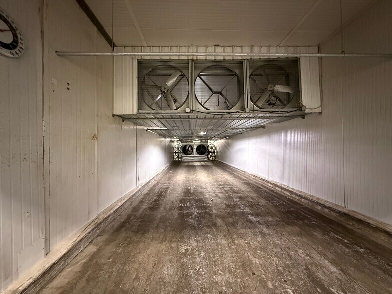 More Photos Of 4001 N American St, Philadelphia Warehouse For Lease