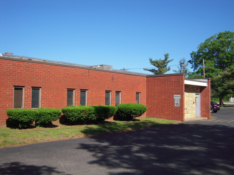 Primary Photo Of 148 Beverly Rancocas Dr, Willingboro Warehouse For Lease