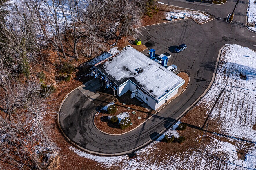 More Photos Of 516 14th st, West Point Carwash For Sale