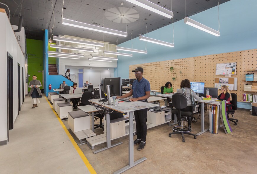 More Photos Of 351-359 15th St, Oakland Loft Creative Space For Lease